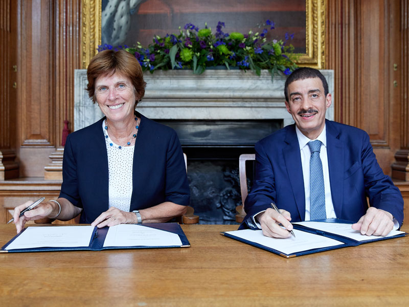 Professor Louise Richardson with Dr Bandar M. H. Hajjar at the signing ceremony. Photo by Ian Wallman